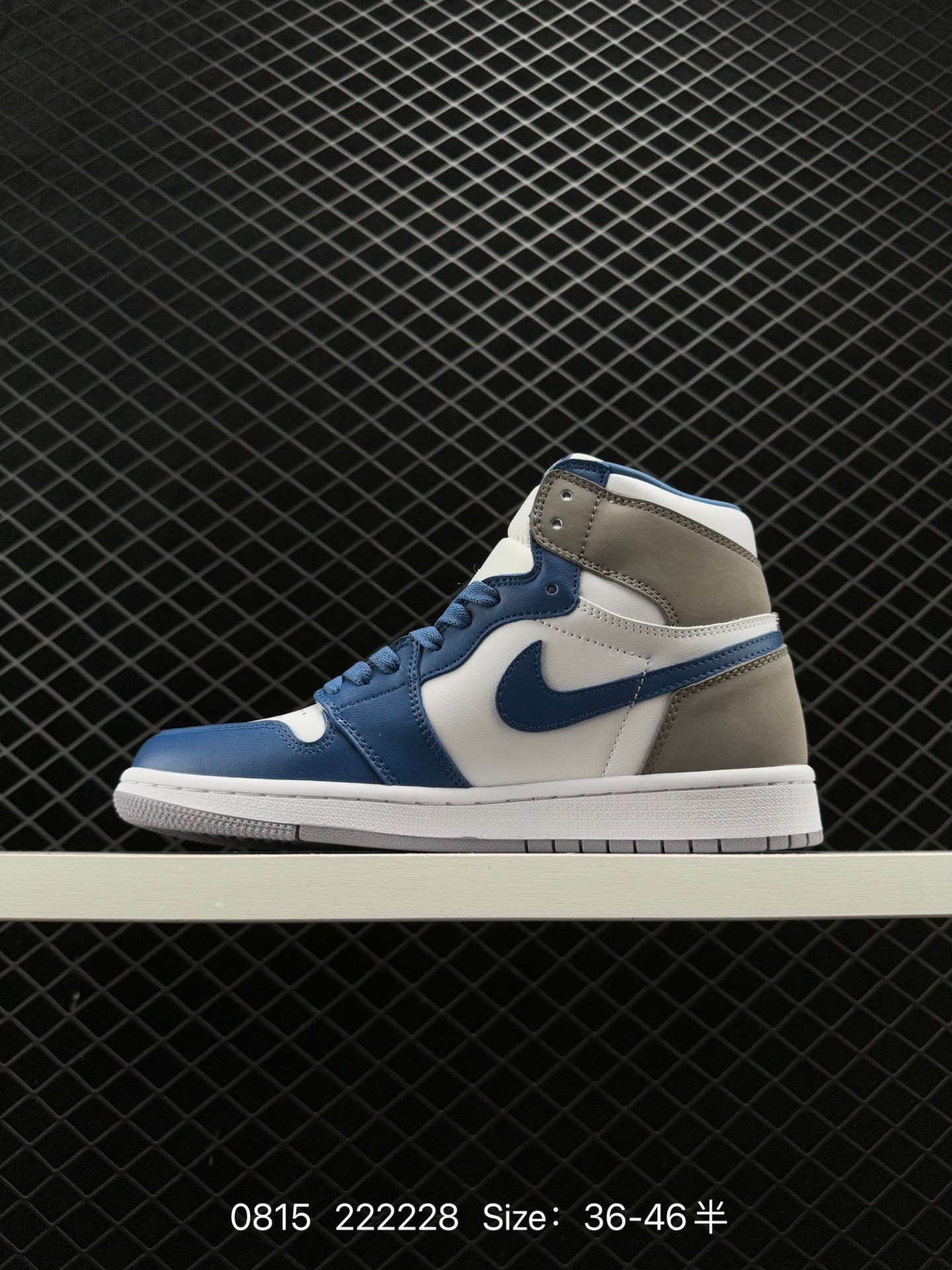 Nike Air Jordan 1 Retro High OG”Black/White“